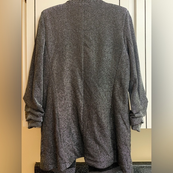 NEW With Tags Aritzia BABATON MACAULEY Blazer In Black/ Silver Style 75572 SZ M - Picture 5 of 17